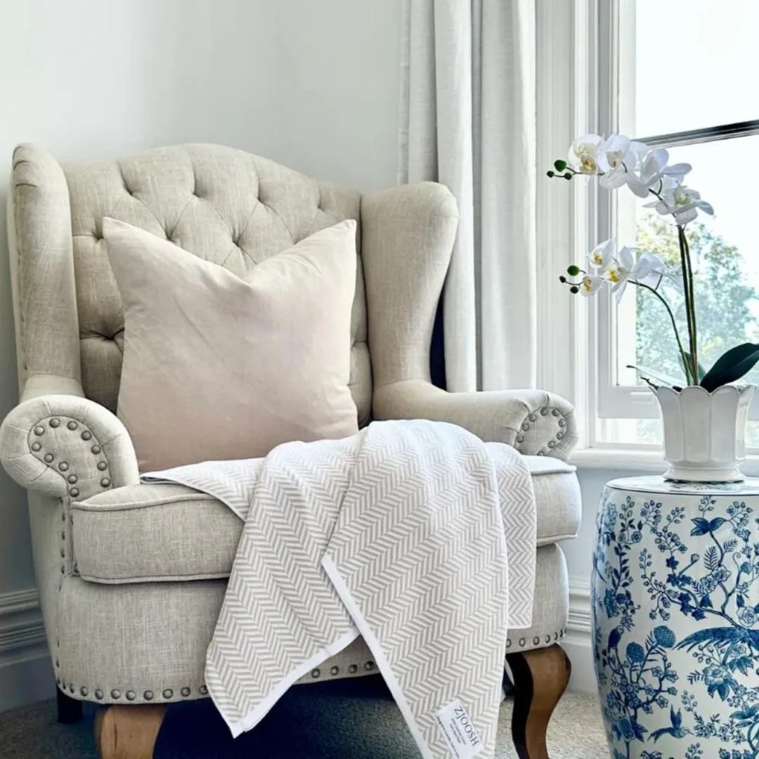 Alsace Velvet Cushion | Snow