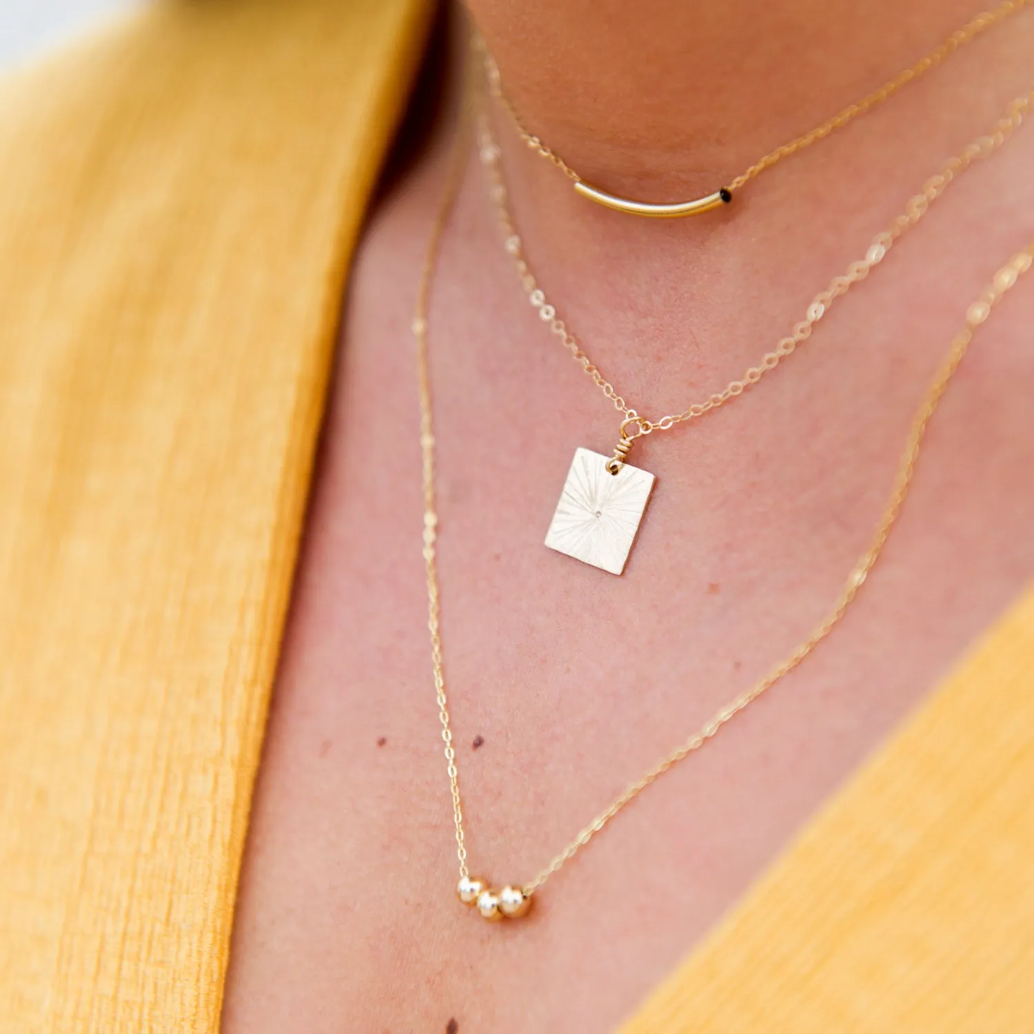 Curved Bar Necklace