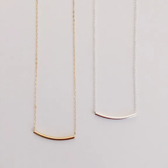 Curved Bar Necklace