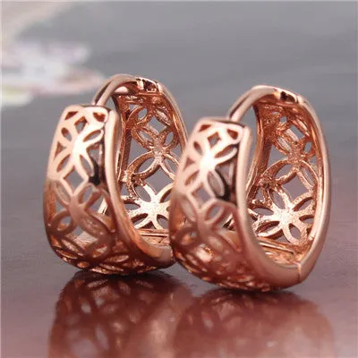 Girlfriend Gift Round Hoop Earrings for Women Fashion 18K Gold Platinum Plated Earrings Vintage Hollow Earrings Jewelry