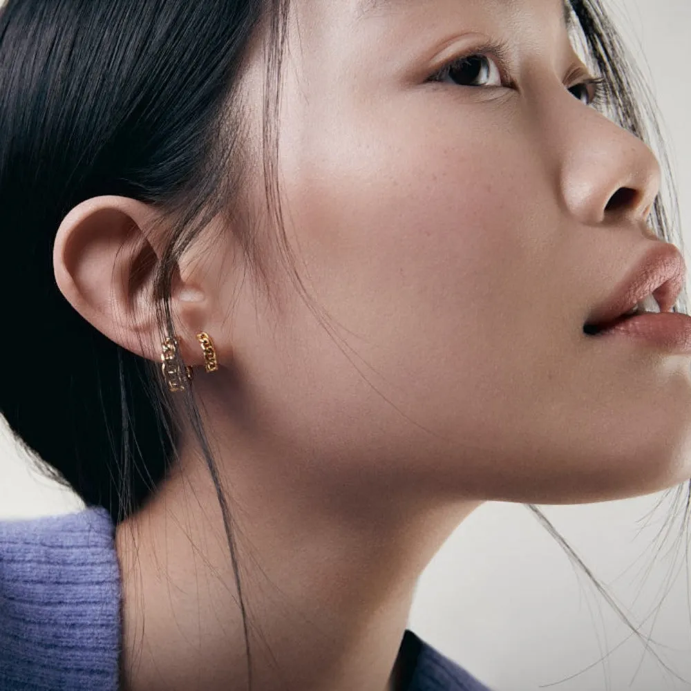 Mini Chain Huggie Hoop Earrings - Gold