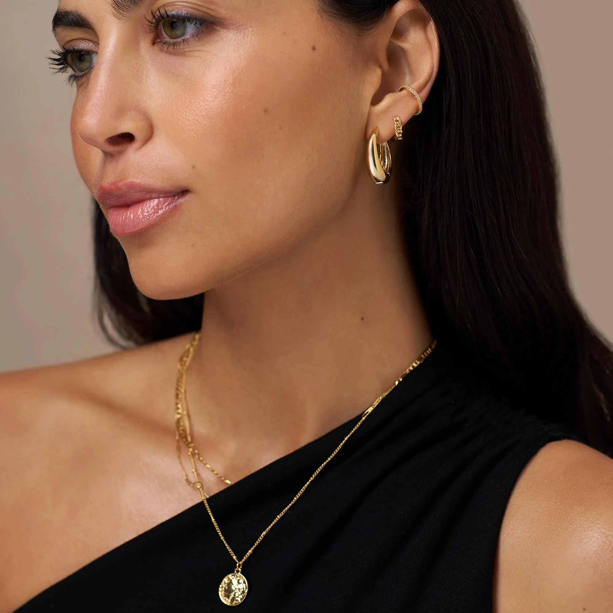 Mini Chain Huggie Hoop Earrings - Gold