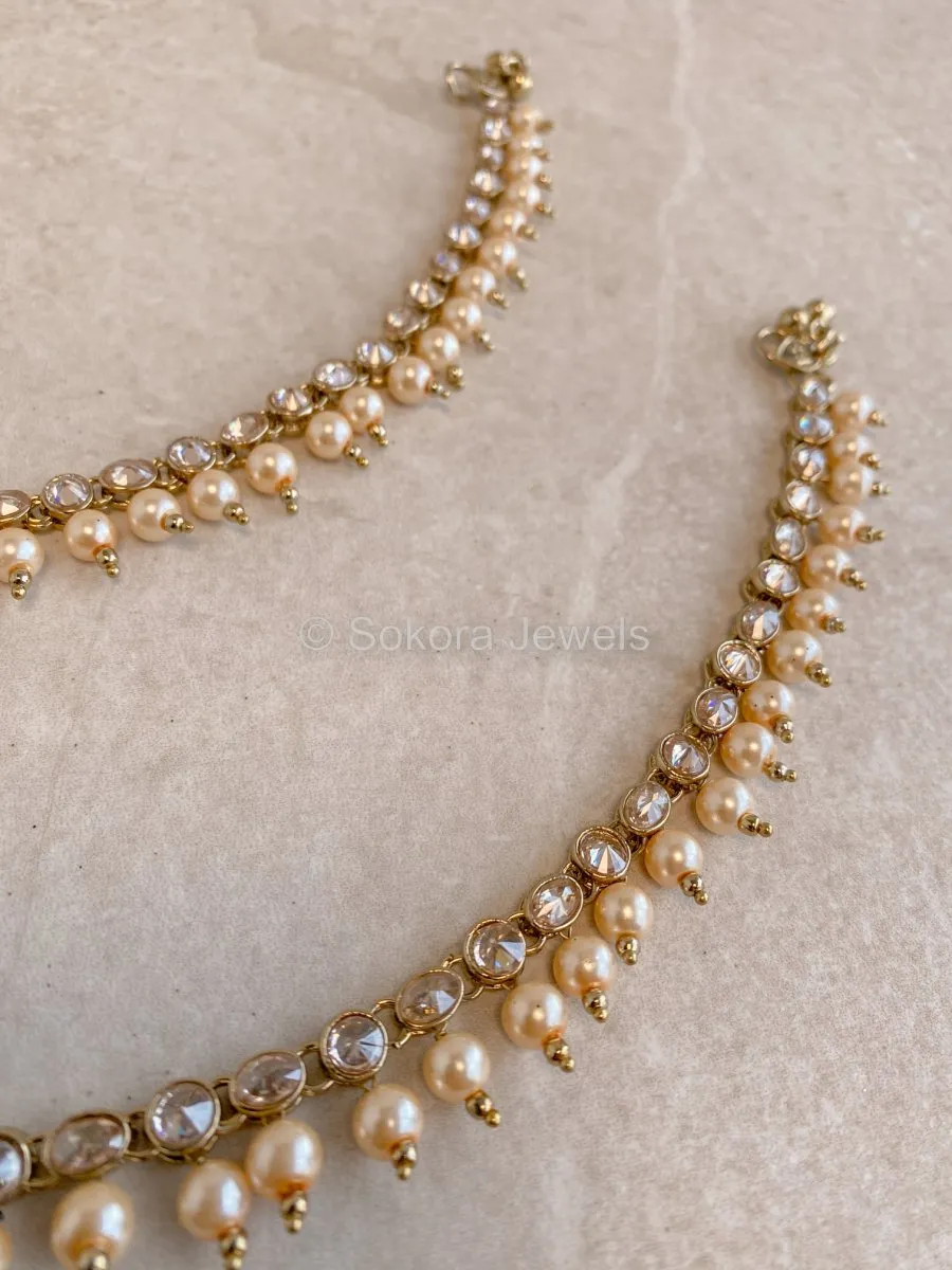Slim Antique Gold Anklets - Golden